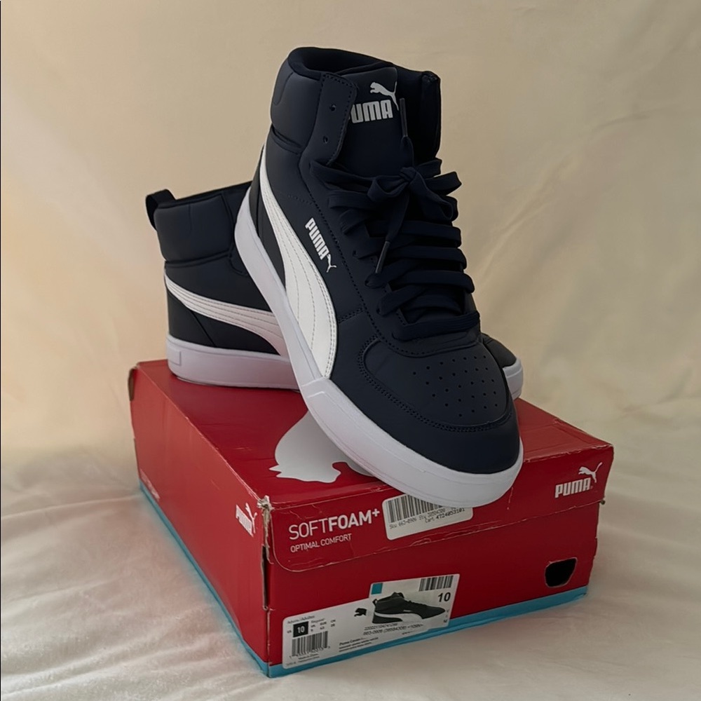 Puma Blue and White Sneakers High-Top Design